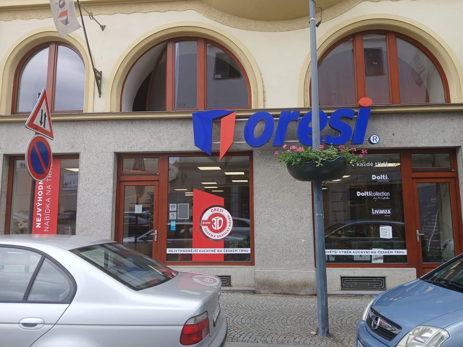 Oresi
